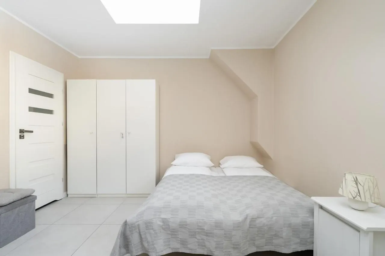 Comfortable Studio For 2 In Poznan Near The Market And Park By Noclegi Renters